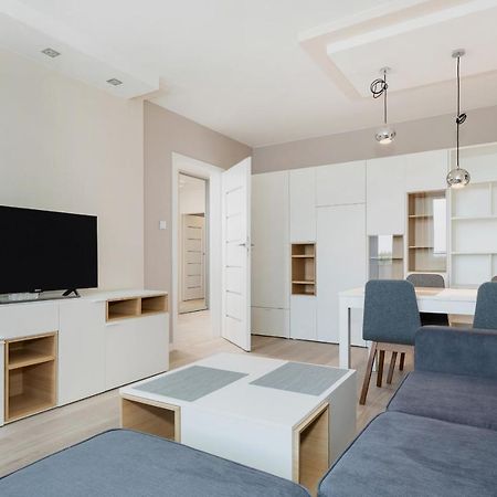 Apartament Z Widokiem Na Port Swinoujscie By Noclegi Renters Bagian luar foto