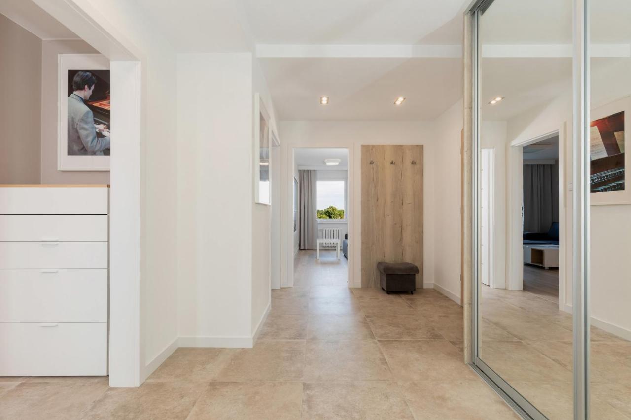 Apartament Z Widokiem Na Port Swinoujscie By Noclegi Renters Bagian luar foto