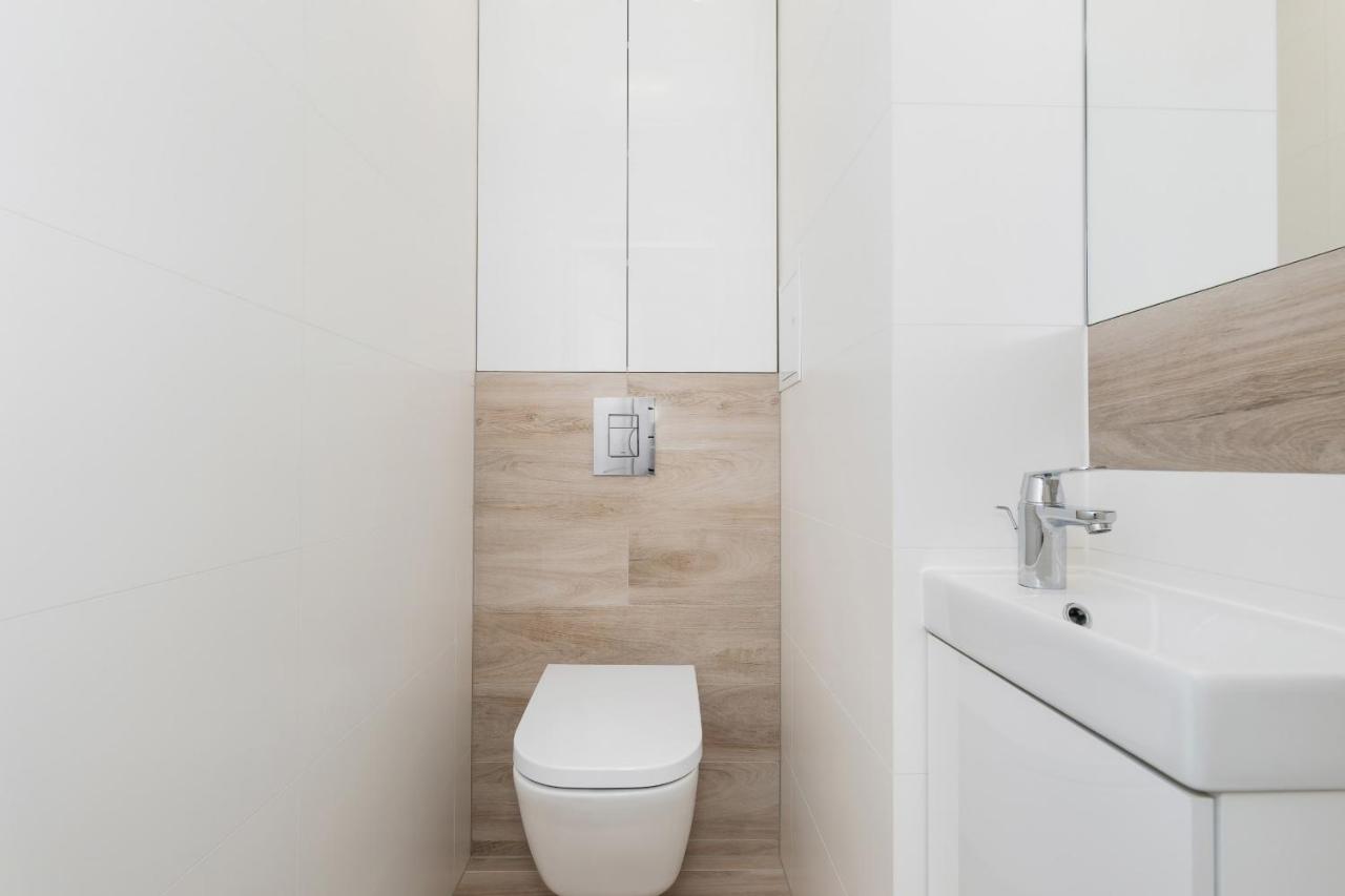 Apartament Z Widokiem Na Port Swinoujscie By Noclegi Renters Bagian luar foto