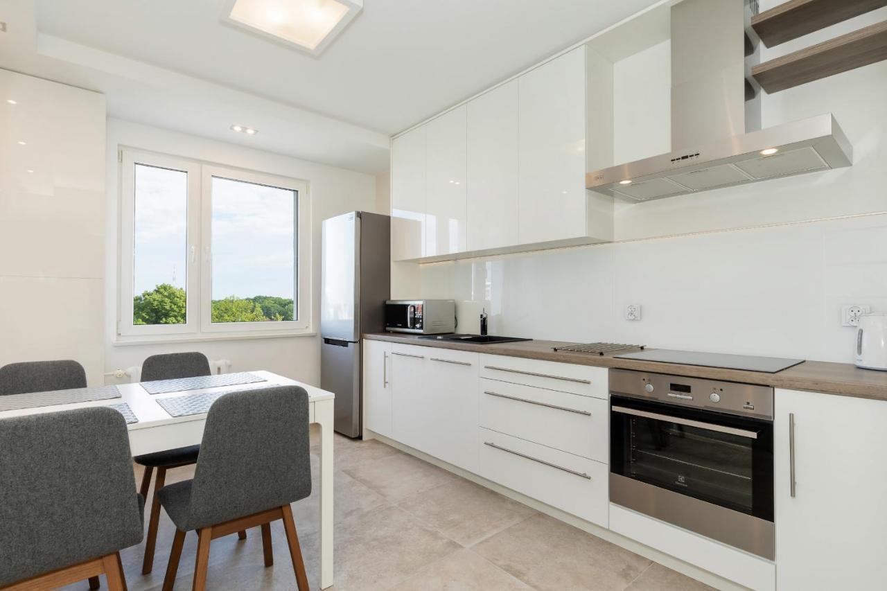 Apartament Z Widokiem Na Port Swinoujscie By Noclegi Renters Bagian luar foto